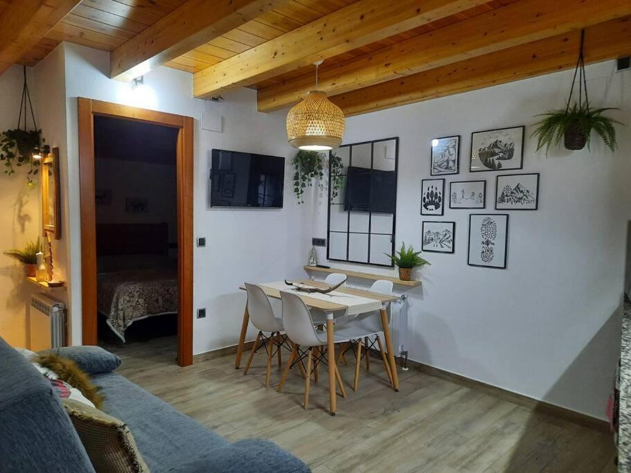 Mcastet, Casita Aranesa En El Valle De Aran Bossòst Exterior photo