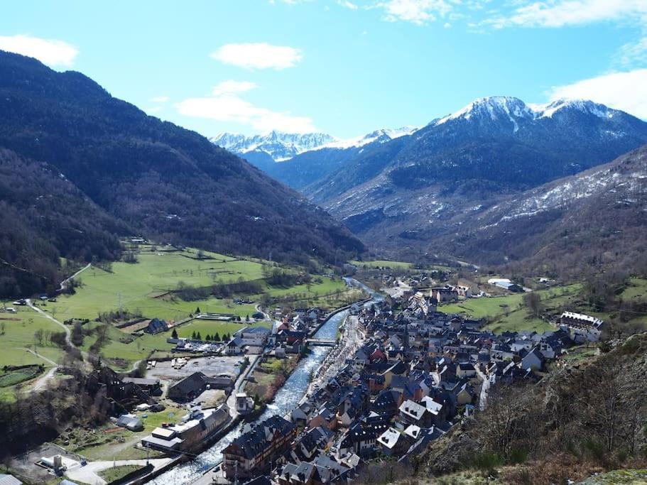 Mcastet, Casita Aranesa En El Valle De Aran Bossòst Exterior photo