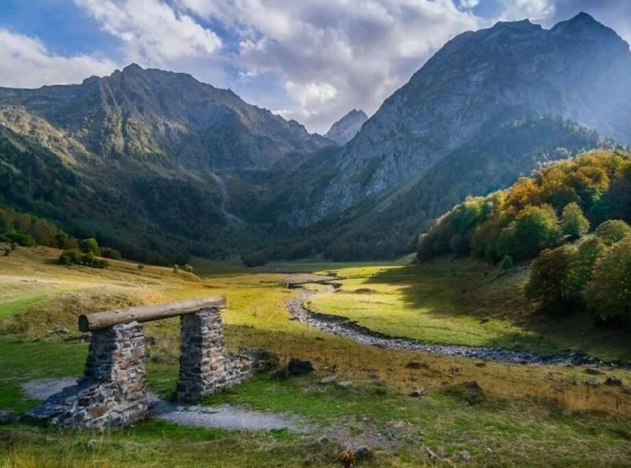 Mcastet, Casita Aranesa En El Valle De Aran Bossòst Exterior photo